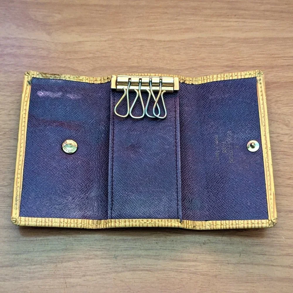 Louis Vuitton Epi Key Holder/Wallet #1597***